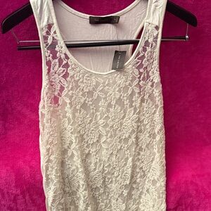 NWT 🏷️The Limited Lace Tank Top - White